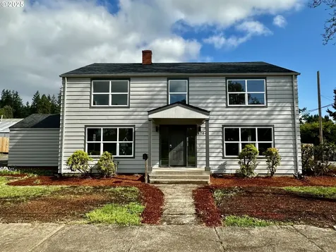 1704 W Main Street Cottage Grove OR 97424