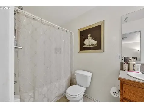 1817 NE 90th Circle Vancouver WA 98665
