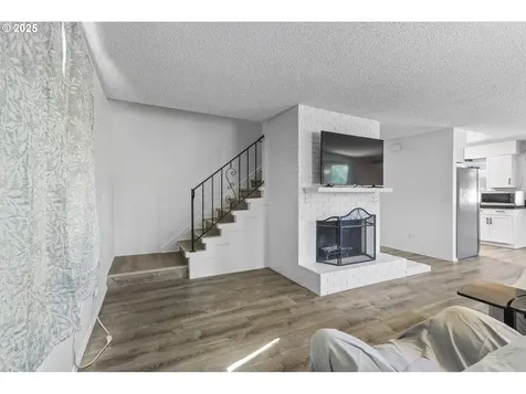 20427 S Highway 211 Colton OR 97017