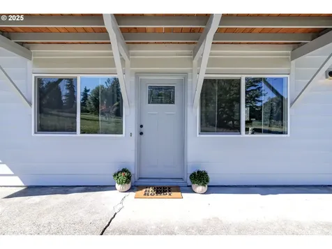 20427 S Highway 211 Colton OR 97017