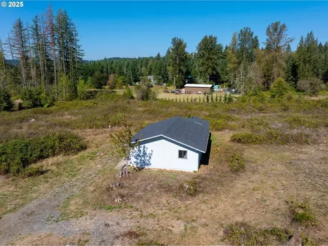 20427 S Highway 211 Colton OR 97017
