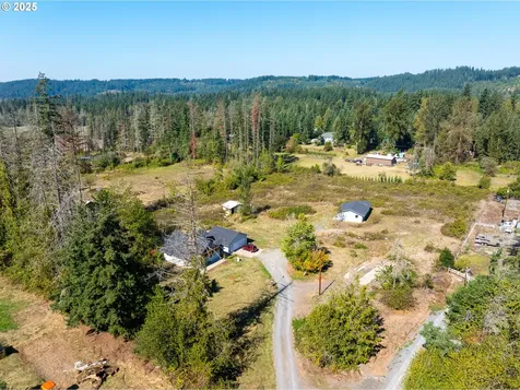 20427 S Highway 211 Colton OR 97017