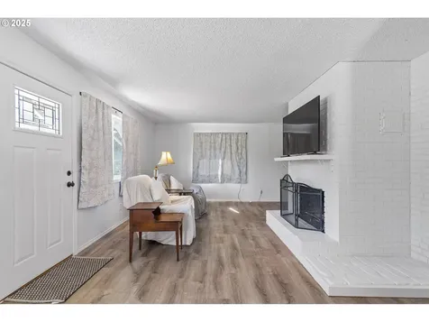20427 S Highway 211 Colton OR 97017