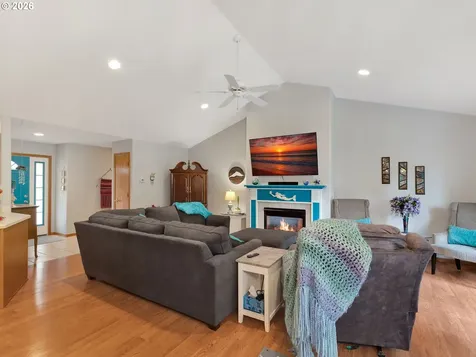 1295 Jeffrey Drive Seaside OR 97138