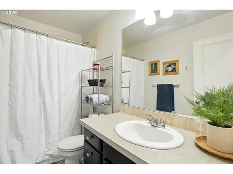 5613 NE 129th Place Vancouver WA 98682