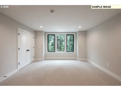 484 SW 95th Avenue Portland OR 97225