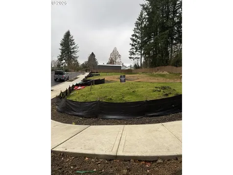484 SW 95th Avenue Portland OR 97225