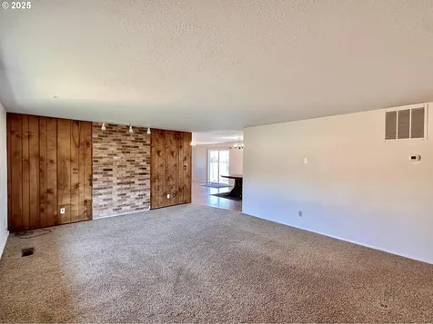 405 S 12th Street La Grande OR 97850