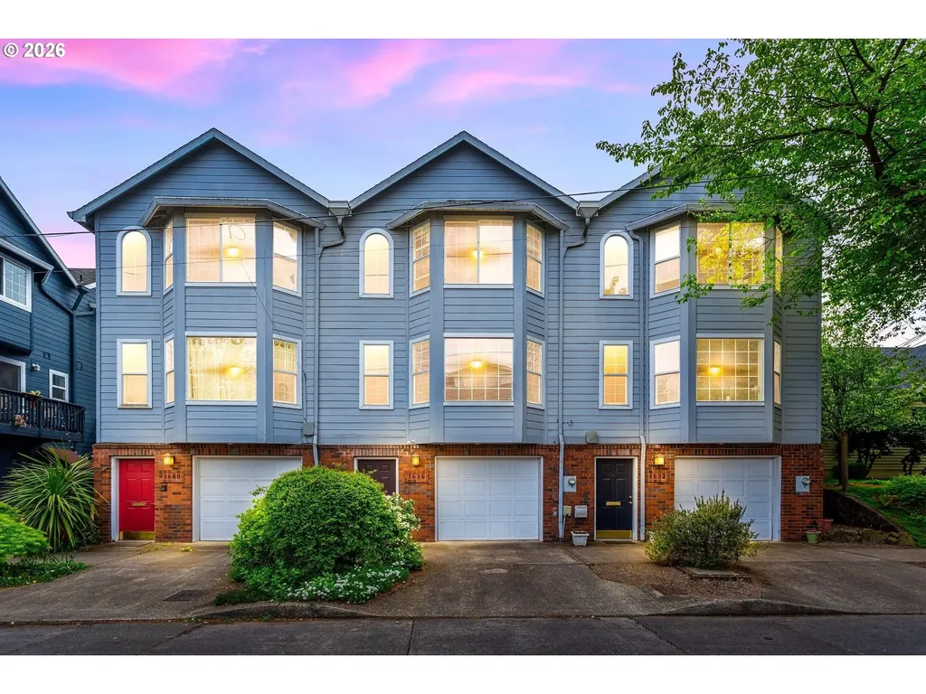 1636 SE Knapp Street Portland OR 97202