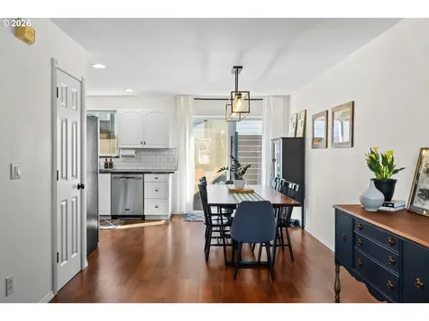 1636 SE Knapp Street Portland OR 97202