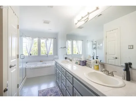 1250 NW Meadows Drive Mcminnville OR 97128