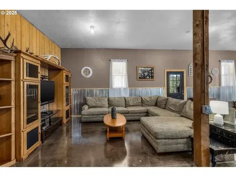 60625 Three Point Road Canyon City OR 97820