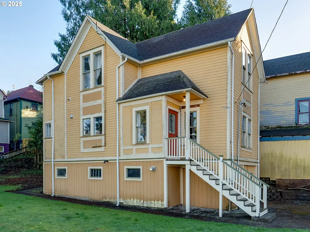 150 Lincoln Street Astoria OR 97103