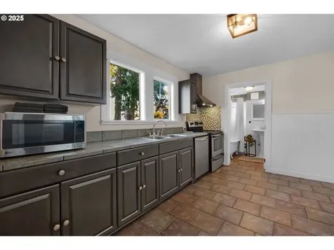 150 Lincoln Street Astoria OR 97103