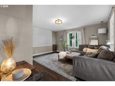 150 Lincoln Street Astoria OR 97103