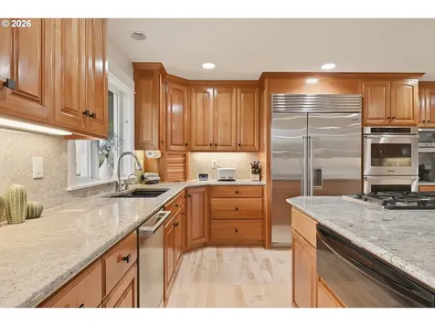 8145 SW 57th Avenue Portland OR 97219