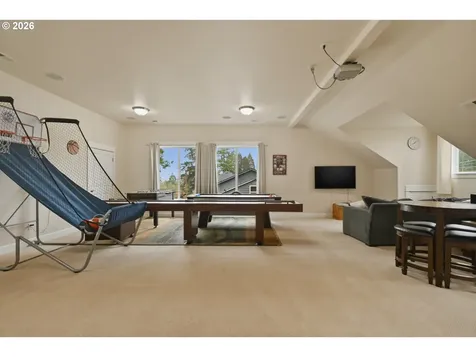 8145 SW 57th Avenue Portland OR 97219