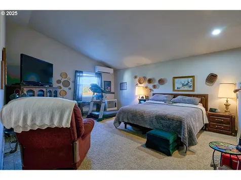 705 N Russell Street Joseph OR 97846