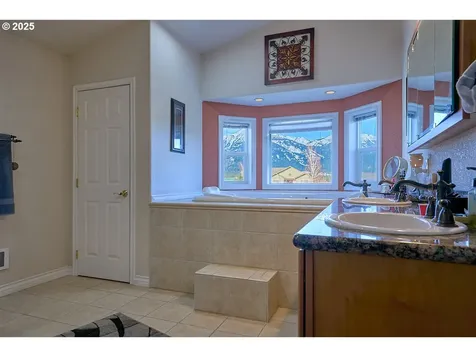 705 N Russell Street Joseph OR 97846