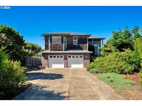 3018 NW Hidden Lake Drive Waldport OR 97394