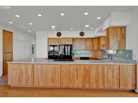 3018 NW Hidden Lake Drive Waldport OR 97394