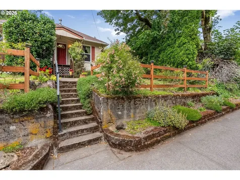 451 SW Rock Creek Drive Stevenson WA 98648