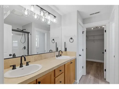 19280 Friars Lane Oregon City OR 97045
