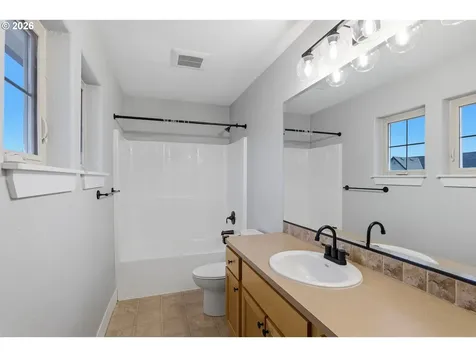 19280 Friars Lane Oregon City OR 97045