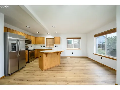 1306 N Parkside Lane Newberg OR 97132