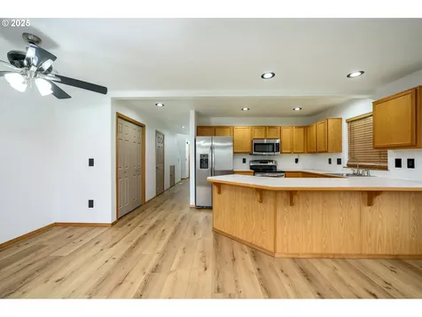 1306 N Parkside Lane Newberg OR 97132