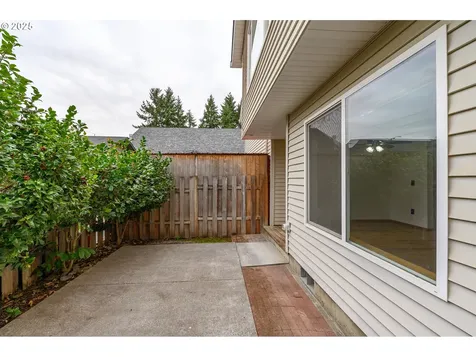 1306 N Parkside Lane Newberg OR 97132