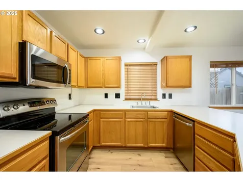 1306 N Parkside Lane Newberg OR 97132