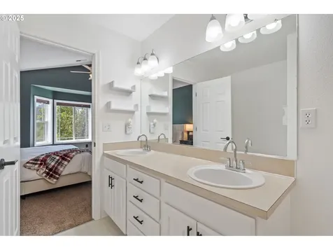 16606 NE 19th Street Vancouver WA 98684