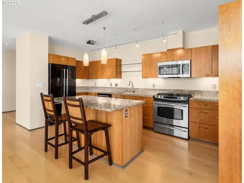 1221 SW 10th Avenue Portland OR 97205
