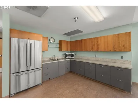 1221 SW 10th Avenue Portland OR 97205