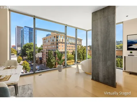 1221 SW 10th Avenue Portland OR 97205