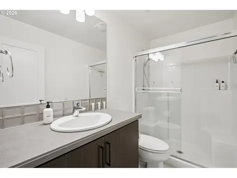 938 SW Adrian Terrace Beaverton OR 97005