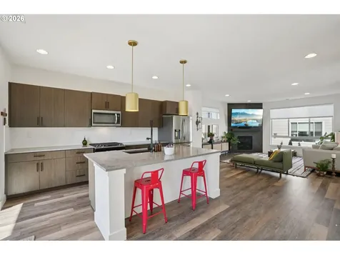 938 SW Adrian Terrace Beaverton OR 97005