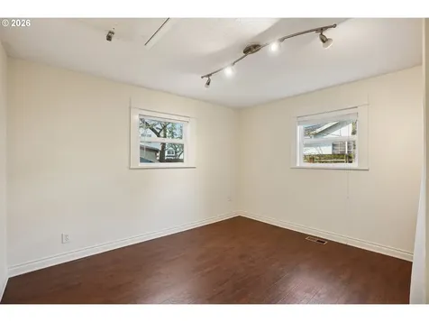 6106 SE Lambert Street Portland OR 97206