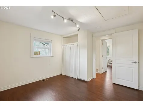 6106 SE Lambert Street Portland OR 97206