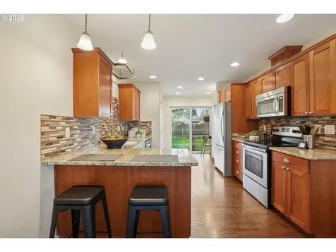 6106 SE Lambert Street Portland OR 97206