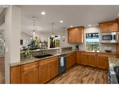 17287 S Overlook Road Oregon City OR 97045