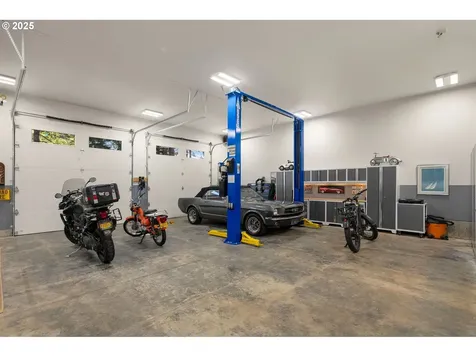 17287 S Overlook Road Oregon City OR 97045