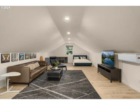 17287 S Overlook Road Oregon City OR 97045