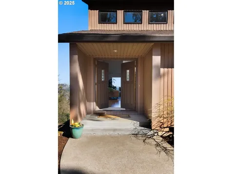 17287 S Overlook Road Oregon City OR 97045