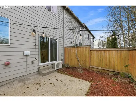 17226 SW 119th Place King City OR 97224
