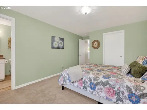 11824 SE Sunnycreek Lane Clackamas OR 97015