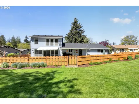 11824 SE Sunnycreek Lane Clackamas OR 97015