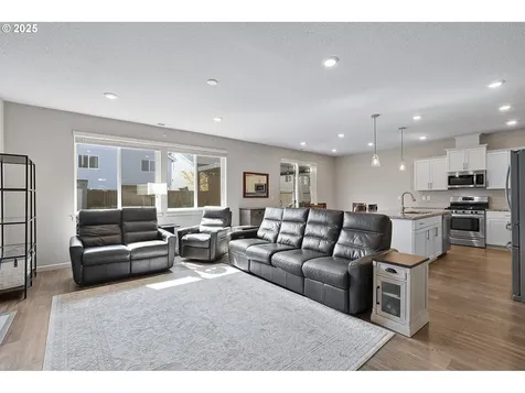 1634 36th Place Forest Grove OR 97116