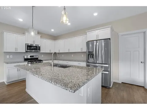 1634 36th Place Forest Grove OR 97116